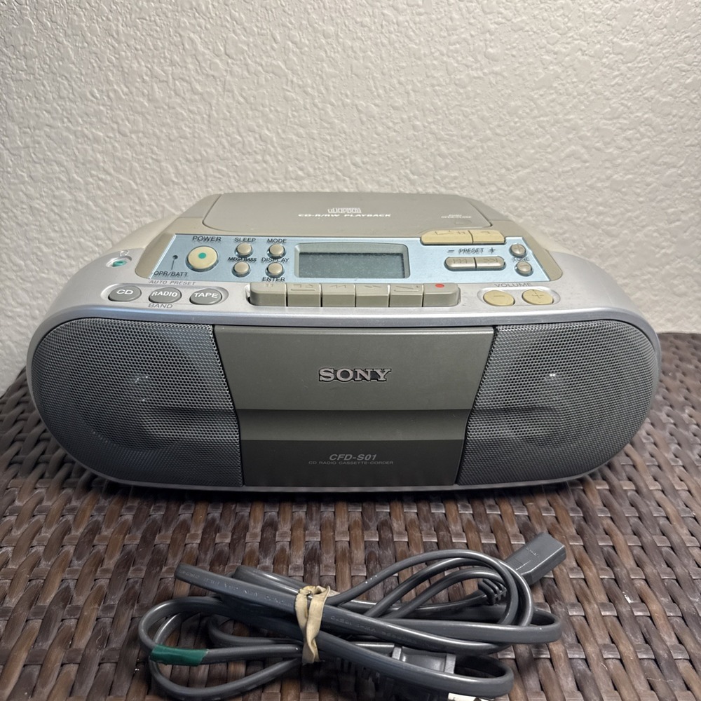 Vtg Sony CFD-S01 Stereo AM/FM Radio CD Player Cassette Portable Boombox Tested